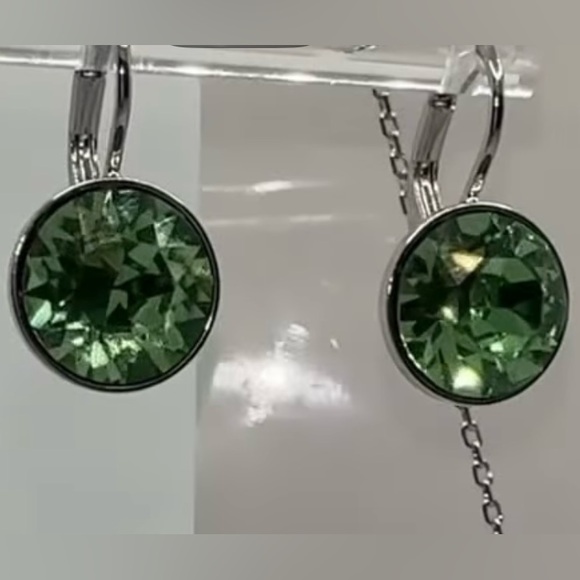 BEAUTIFUL GREEN, Authentic Swarovski Bella Drop Earrings, 5724291.  BRAND NEW. - Picture 1 of 13